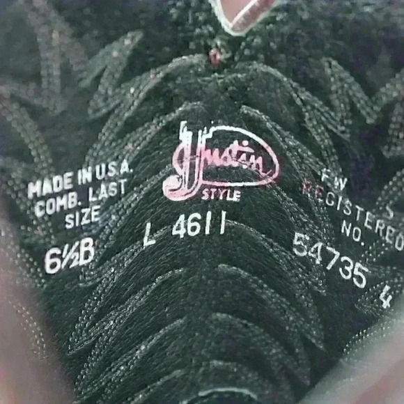 Justin Women's Cordovan Brown Leather Boots - Picture 9 of 10